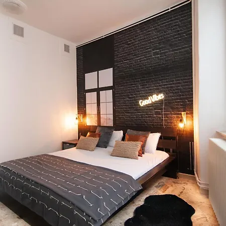 New York Style 2 Bed Daire