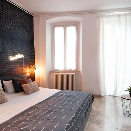 Daire New York Style 2 Bed Bergamo